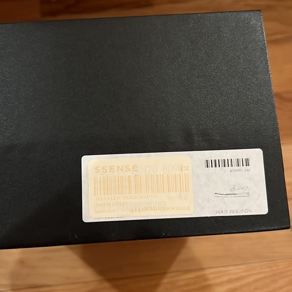 YSL Saint Laurent Mens Metallic Gold Slip-Ons - Picture 8 of 9